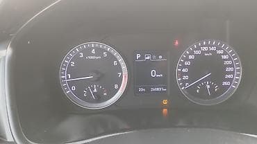 эстокада для авто: Hyundai Elantra: 2018 г., Автомат, Седан — 2