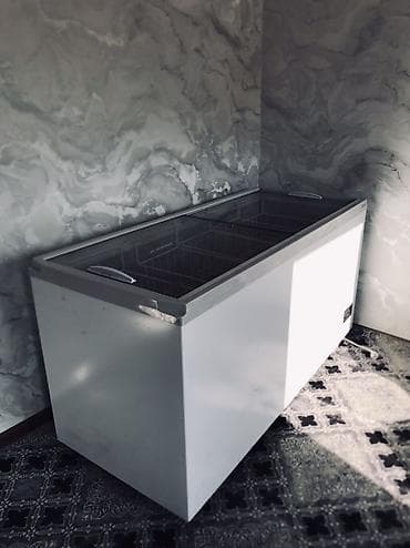 бабушка фон: Морозильник, Б/у — 1