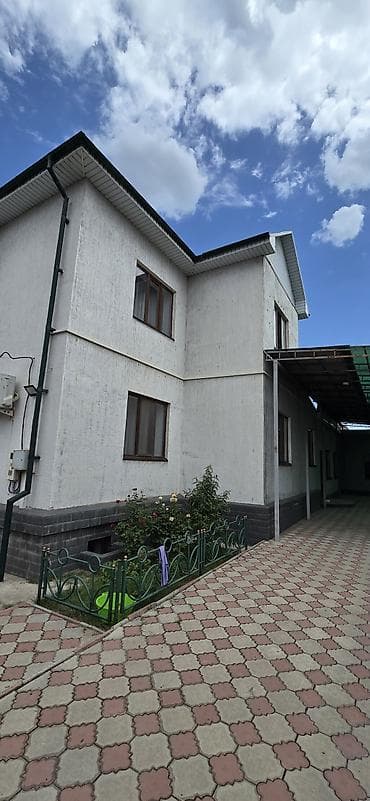 Кыймылсыз мүлк: Срочно продаётся трёхуровневый кирпичный дом с благоустроенным двором — 4