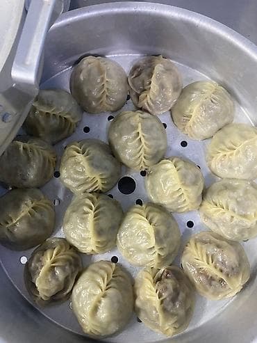 🍽️ КОМБО МЕНЮ 🥟 МАНТЫ КОМБО — 350сом ✔️ 1 порция манты ✔️ Салат ✔️