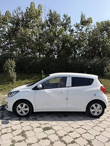 spark 2017: Chevrolet Spark: 2020 г., 1 л, Вариатор, Бензин, Хэтчбэк — 2