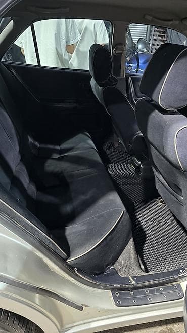 Toyota Altezza: 2003 г., 2 л, Автомат, Бензин, Универсал — 8