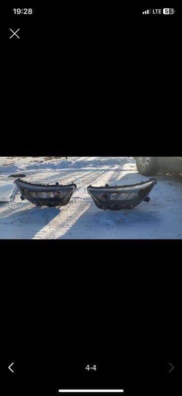 Комплект передних фар Toyota Оригинал