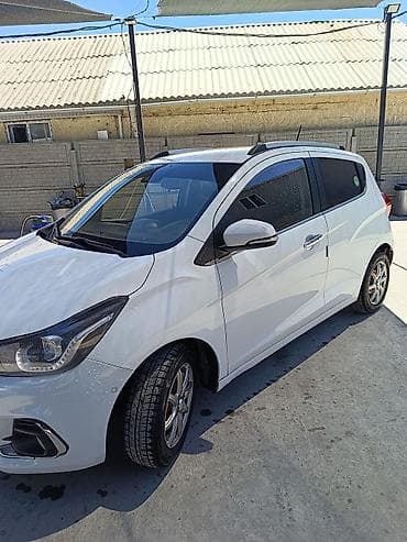 Продажа авто: Chevrolet Spark: 2018 г., 0.1 л, Автомат, Бензин, Хэтчбэк — 3