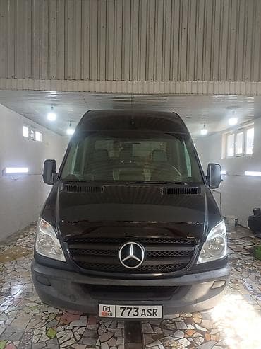 Унаа: Жеңил жүк ташуучу унаа, Mercedes-Benz, Стандарт, 3 т, Колдонулган — 2