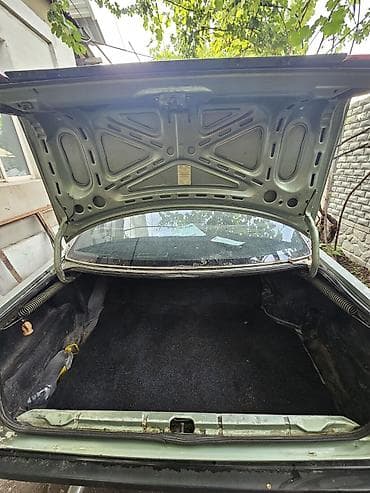 124 стиль: Audi 100: 1984 г., 1.8 л, Механика, Бензин, Седан — 7