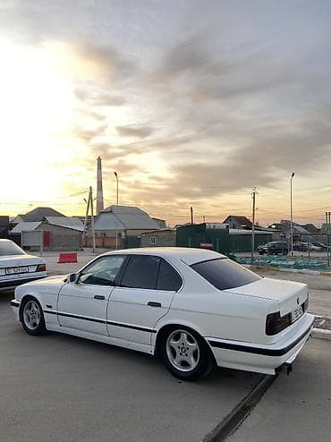 продаю бмв: BMW 5 series: 1990 г., 2.5 л, Механика, Бензин, Седан — 2