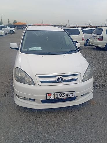 Toyota Ipsum: 2002 г., 2.4 л, Автомат, Бензин, Минивэн