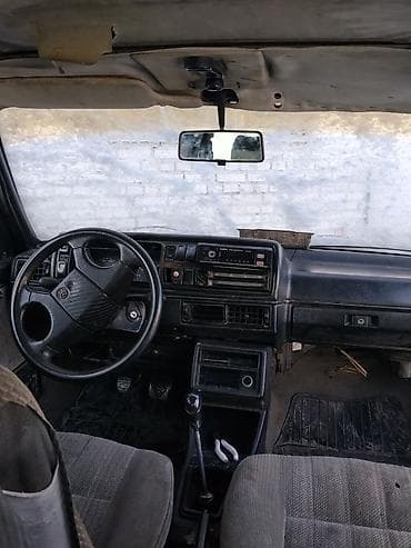 Volkswagen: Volkswagen Jetta: 1990 г., 1.6 л, Механика, Бензин, Седан — 7