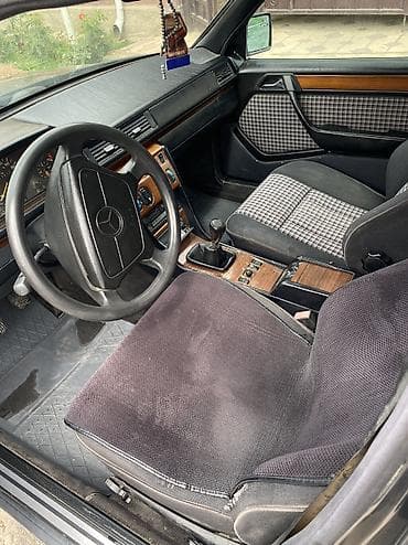 merc 180: Mercedes-Benz W124: 1994 г., 2.2 л, Механика, Бензин, Седан — 6