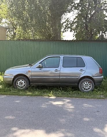 ош ишкаван: Volkswagen Golf: 1993 г., 1.6 л, Кол менен иштөөчү, Бензин, Хетчбек — 5