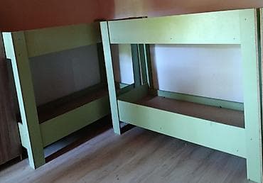 bunk bed: Двухъярусные кровати их 8 штук, в г. Челпон Ата . Из ЛДСП/ДСП — 1