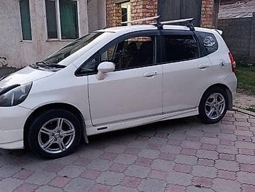 Продажа авто: Honda Fit: 2003 г., 1.3 л, Автомат, Бензин, Хэтчбэк — 7