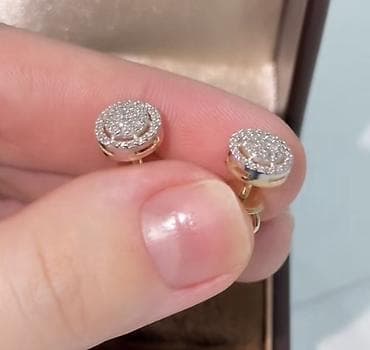 Продаю пусеты бриллиантовый желтое золото 585 проба 55000 — 2