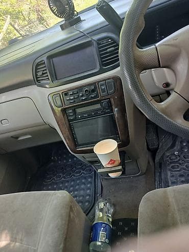 авто в такси: Nissan Liberty: 2001 г., 2 л, Автомат, Бензин, Минивэн — 7
