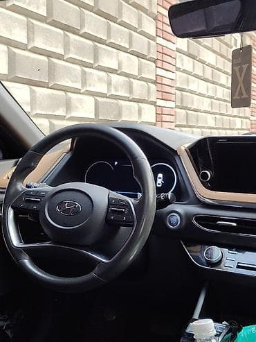 Hyundai Sonata: 2021 г., 1.6 л, Автомат, Бензин, Седан — 9