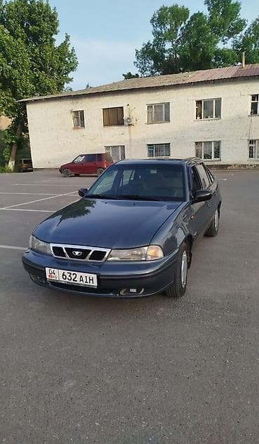 Daewoo Nexia: 2002 г., 1.6 л, Механика, Бензин, Седан — 2