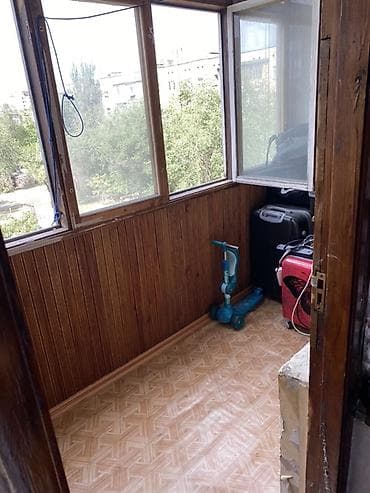 2 комнатанын бир комнатасы берилет 
Душ туалет отдельно 
25+ком — 3