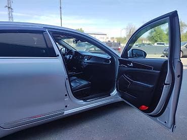 зеркало в салон: Kia K7: 2018 г., 2.4 л, Автомат, Бензин, Седан — 5