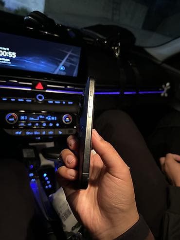 phone 6: IPhone 16 Pro, Б/у, 512 ГБ, Black Titanium, Защитное стекло, Чехол, Коробка — 5