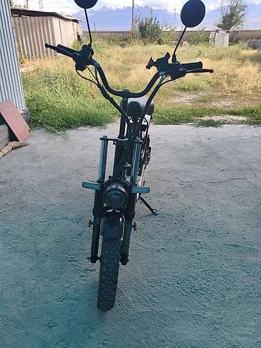 Электроскутер/электромопед городского типа - Привод: задний at lalafo.kg Электроскутер/электромопед городского типа - Привод: задний