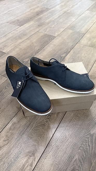 Жеке буюмдар: Эркектердин туфлиси, 41.5, Clarks, Жаңы, түсү - Көк — 2