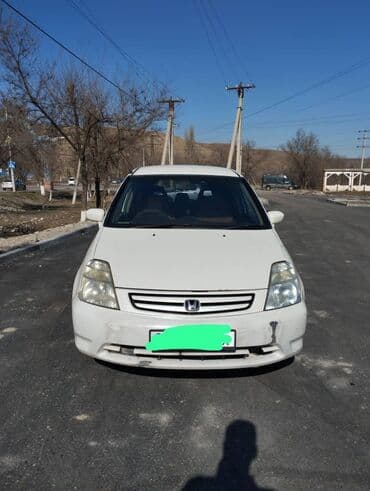 средний кузов да: Honda Stream: 2002 г., 2 л, Автоматические, Бензин, Универсал — 4