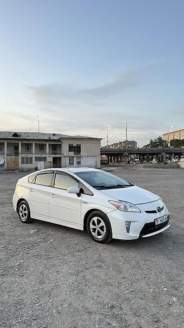 протива вес: Toyota Prius: 2012 г., 1.8 л, Вариатор, Гибрид, Хэтчбэк — 3
