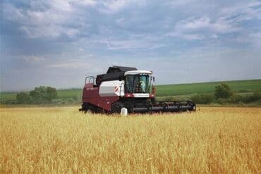 кормоуборочный комбаин: Двигатель – ЯМЗ/236НД Мощность – (кВт/л.с.) - 154/210 Емкость — 5