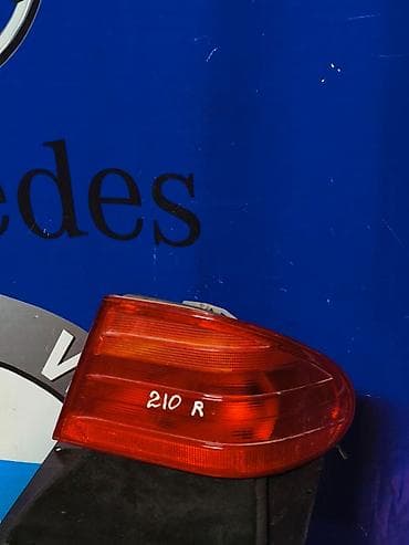 неисправный: Задний правый стоп-сигнал Mercedes-Benz 1997 г., Б/у, Оригинал, Япония — 1