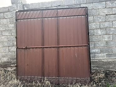 металлический уголок: Продаю Металлические распашные ворота из профнастила. Две ворота — 2