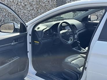 Продажа авто: Hyundai Avante: 2018 г., 1.6 л, Типтроник, Бензин, Седан — 6