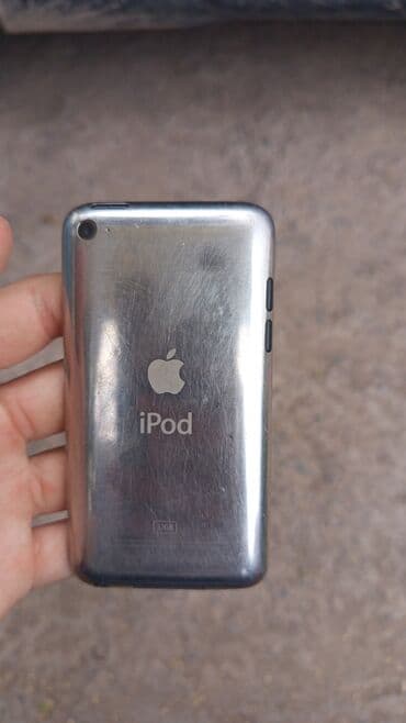 сенсорные ноутбуки: Портативный медиаплеер Apple iPod Touch с объемом памяти 16GB — 1