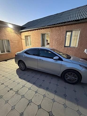 Toyota Corolla: 2018 г., Автомат, Бензин, Седан — 3