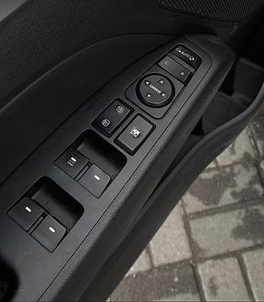 Продажа авто: Hyundai Avante: 2019 г., 1.6 л, Автомат, Бензин, Седан — 10