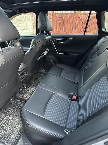 corolla s: Toyota RAV4: 2021 г., 2.5 л, Гибрид, Кроссовер — 9