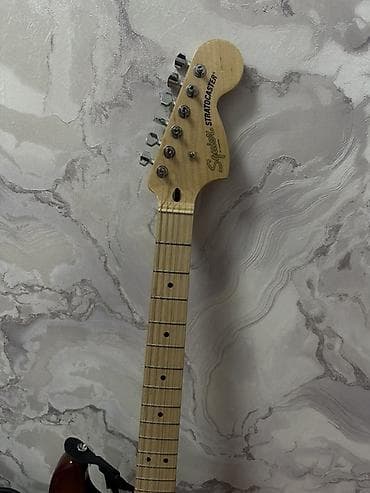 Гитаралар: Электрогитара Squier Stratocaster + комбоусилитель Fender Frontman 20G — 2