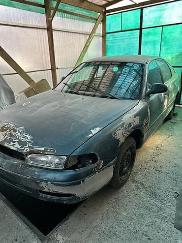 626: Mazda 626: 1994 г., 1.8 л, Механика, Бензин, Хэтчбэк — 2