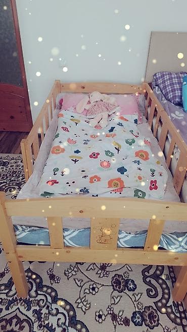 детский столик 3 в 1: Детская кровать из натурального дерева - Материал: массив (сосна/ель) — 2