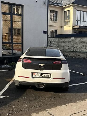 электро мобилы: Chevrolet Bolt: 2012 г., 1.4 л, Вариатор, Электромобиль, Лифтбек — 5