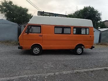 Транспорт: Volkswagen Transporter: 1990 г., 2.4 л, Механика, Дизель, Фургон — 7