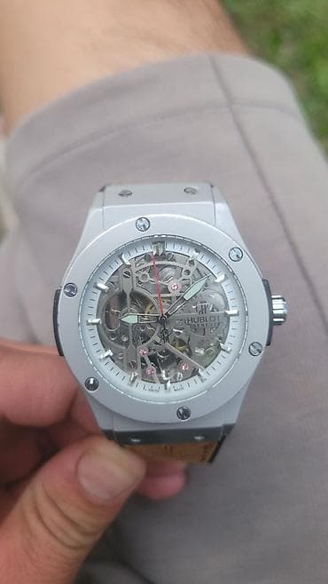 Аксессуарлар: Часы Hublot (Geneve), скелетон - Механика с автоподзаводом, видимый — 2