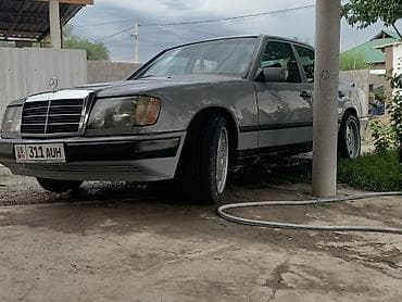 два авто: Mercedes-Benz W124: 1988 г., 2.3 л, Механика, Бензин, Седан — 5