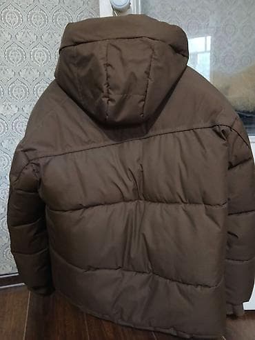 удобная куртка: Зимняя тёплая куртка, цвет тёмно коричневая. Размер L-XL. Куртка в — 3