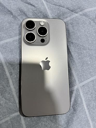 iphone replika: IPhone 15 Pro, Б/у, 256 ГБ, Natural Titanium, Кабель, 88 % — 2