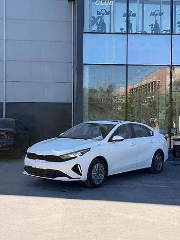 Kia: Kia K3: 2025 г., 1.5 л, Вариатор, Бензин, Седан — 1