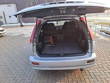 стриим: Honda Stream: 2002 г., 1.7 л, Минивэн — 3