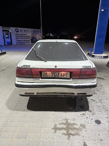 не нужное: Mazda 626: 1991 г., 2 л, Механика, Бензин, Седан — 4