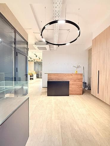 офис аренда ош: Аренда офисов, 86 м², В бизнес центре, С оборудованием — 8