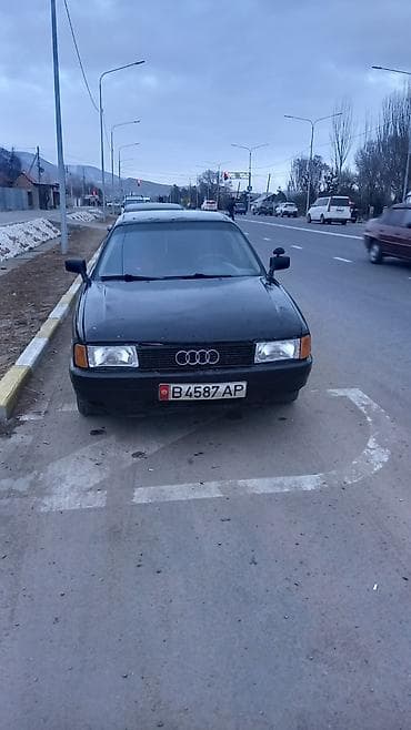 Audi 80: 1991 г., 1.6 л, Механика, Бензин, Седан